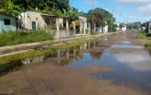 Exigen limpieza de drenajes en el barrio El Milagro