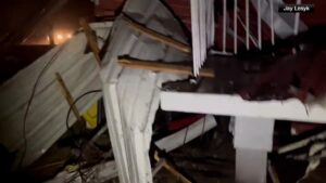 "Extremadamente peligroso": El noroeste de Florida se vio azotado por múltiples tornados