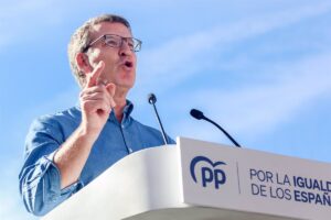 Feijóo avisa que el BNG quiere "trasladar el modelo de fractura a Galicia" y pide exportar a España la política de Rueda