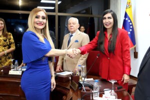 Gladys Gutiérrez entrega presidencia del TSJ a Caryslia Rodríguez