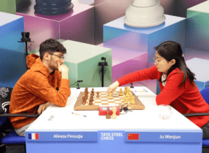 Grito de guerra de las mujeres en el ajedrez: la campeona femenina, Wenjun, gana a Firouzja, número seis masculino