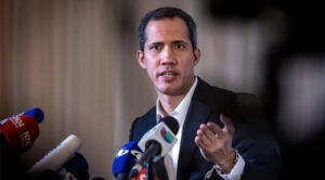 Guaidó exige a Maduro poner fecha a las elecciones presidenciales