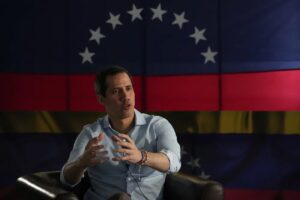 Guaidó ofrece apoyo a MCM: “Es momento de unidad”