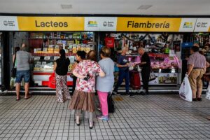 Inflación en Argentina superó a la de Venezuela en 2023