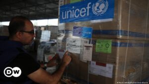 Italia suspende financiamiento a UNRWA por ataque de Hamás – DW – 27/01/2024