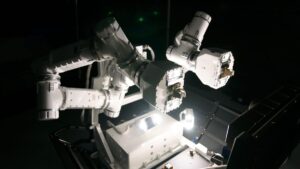 La ISS está obteniendo un nuevo par de brazos robóticos espeluznantes