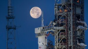 La NASA posterga misiones a la Luna debido a problemas técnicos