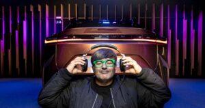 La curiosa campaña digital del DJ Wally Lopez y Lexus