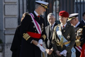 La princesa Leonor da un nuevo paso al frente con su estreno en la Pascua Militar española