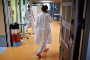 La tasa de positividad de la gripe aumenta del 20% al 47% en una semana en España