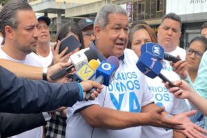 "Lo primero no puede ser el poder": Zambrano pide a Maduro rectificar y aumentar el sueldo