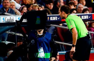 Los árbitros podrán explicar las decisiones del VAR a los espectadores en Portugal