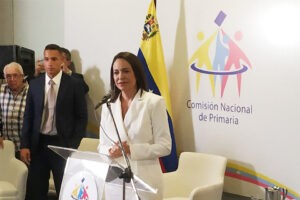 Machado se compromete "a hacer todo" por el interés común de los venezolanos