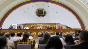 Maduro se reúne con diputados de cara al nuevo periodo legislativo