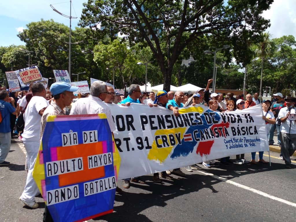 protestas-trabajadores-jubilados-y-pensionados-29-de-mayo-Image-2023-05-29-at-12.05.53-PM