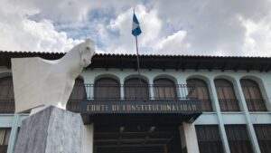 Máximo tribunal de Guatemala afirma que el partido del presidente electo está suspendido - AlbertoNews
