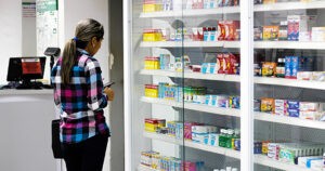 Mercado farmacéutico de Venezuela creció un 7,6 % en 11 meses de 2023, según Cifar