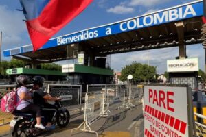 Prohibido el ingreso de transporte público venezolano a Cúcuta por vencimiento de permiso
