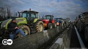 Protestas de agricultores se extienden por toda Francia – DW – 24/01/2024
