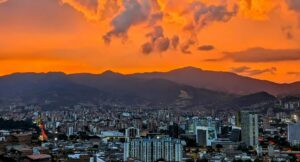 Qué ciudades latinoamericanas tienen mejor clima; hay una colombiana, según IA