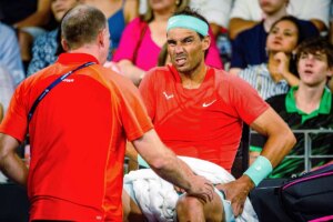 Rafa Nadal no jugar el Open de Australia por una lesin: "Vuelo de vuelta a Espaa para ver a mi mdico y descansar"