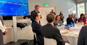 Rafael Grossi presidió un evento en el Foro de Davos sobre el futuro de la energía nuclear