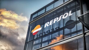Repsol asegura haber compensado al 90 % de afectados por derrame en refinería peruana - AlbertoNews