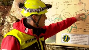 Rescatados con éxito las cinco personas atrapadas en una cueva eslovena desde el sábado - AlbertoNews