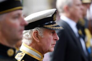 Rey Carlos III se encuentra "bien" tras ser operado de la próstata