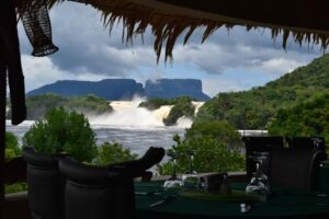 SOS Orinoco alerta sobre organización de una fiesta dentro del Parque Nacional Canaima