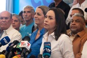 Sala Político Administrativa del TSJ viola garantías procesales de María Corina Machado, advierte Acceso a la Justicia