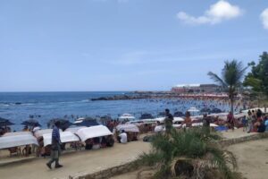 Sociedad civil denuncia supuesta privatización ilegal de playas en el este de La Guaira
