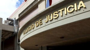 Tribunal impidió ingreso de abogados privados a la audiencia de los jefes de campaña de María Corina en Vargas y Yaracuy