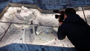 Un monumental mapa de mármol reaparece en nuevo museo de Roma