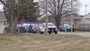 Un tiroteo en una escuela secundaria de Iowa deja varias víctimas