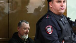 Un tribunal de Moscú condena a 4 años de cárcel al 'pistolero del Donbás', Igor Girkin, por sus críticas al Kremlin