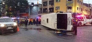 Una niña muere en aparatoso accidente de tránsito en la Av. Baralt de Caracas