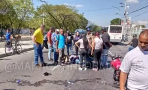Vigilante  murió por impactar un caucho ``volador´´en la Intercomunal Turmero- Maracay 