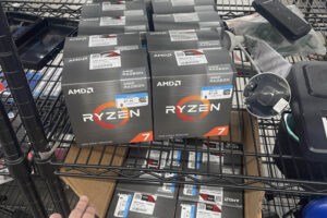 descubre varios AMD Ryzen 7 5700G a un precio de risa, pero la decepción le invade al abrir las cajas