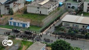 militares registran cárcel de la que escapó 'Fito' – DW – 18/01/2024
