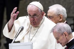 papa Francisco advirtió que el placer sexual es “un don de Dios” que está siendo “socavado por la pornografía”