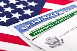 ¿Cómo tramitar la residencia permanente para indocumentados en EE.UU.? (+Requisitos)