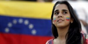 Venezolanos con 25 años, una generación bajo el chavismo