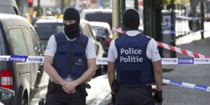 Un tiroteo en Bruselas deja dos personas heridas de gravedad y los autores se dan a la fuga