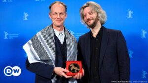 Acusan a la Berlinale de ser escenario para el antisemitismo – DW – 25/02/2024