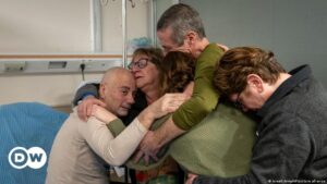 Argentinos liberados en Gaza se reunieron con sus familiares – DW – 13/02/2024