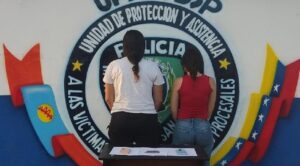 Arrestan a dos mujeres por venta ilícita de fármacos en el centro de Maracaibo