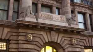 Banxico evalúa el primer ajuste a la tasa de interés tras casi un año