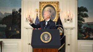Biden se defiende del informe que critica su "mala memoria"