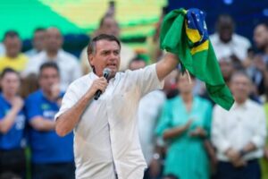 Bolsonaro compareció ante la Policía por tentativa de golpe en Brasil
